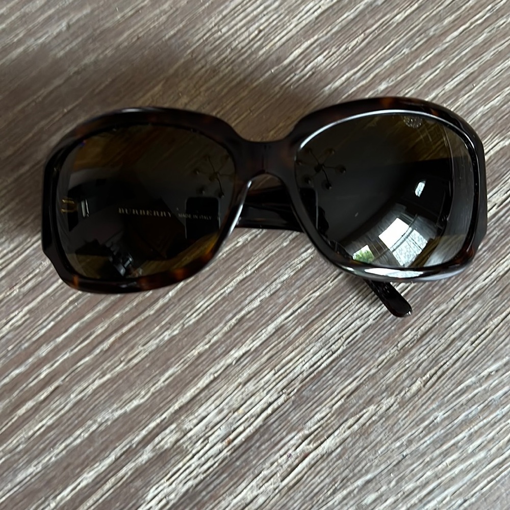 Burberry Vintage B4035 Brown Tortoise Oversized Wrap Sunglasses